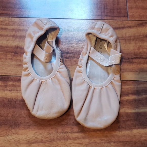 3 girls ballet shoes size 1 & 13 leather & canvas Stelle Capezio & Wear Moi - Picture 7 of 16